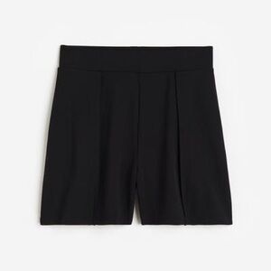 H&M Pleat Detail Black High Waist Women's Dress Shorts